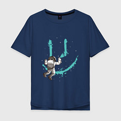 Мужская футболка оверсайз Астронавт рисует смайлик