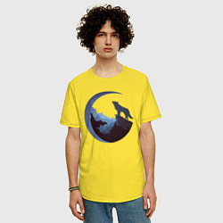 Футболка оверсайз мужская Волк и луна, цвет: желтый — фото 2