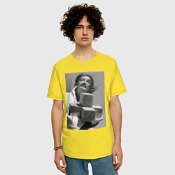 Футболка оверсайз мужская Salvador Dali & cross, цвет: желтый — фото 2