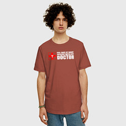 Футболка оверсайз мужская Чтобы чувствовать себя в безопасности ночью, спите, цвет: кирпичный — фото 2