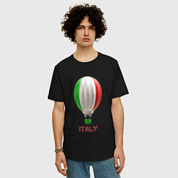 Футболка оверсайз мужская 3d aerostat Italy flag, цвет: черный — фото 2