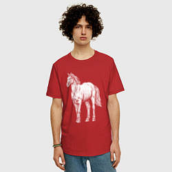 Футболка оверсайз мужская Белая лошадь стоит, цвет: красный — фото 2