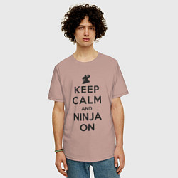 Футболка оверсайз мужская Keep calm and ninja on, цвет: пыльно-розовый — фото 2