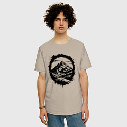 Футболка оверсайз мужская Гора и храм в круге, цвет: миндальный — фото 2