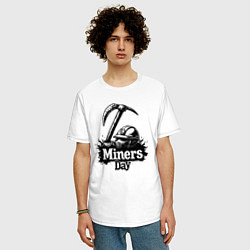 Футболка оверсайз мужская День шахтера шлем и кирка, цвет: белый — фото 2