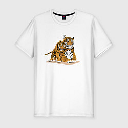 Мужская slim-футболка Тигрица с игривым тигрёнком
