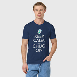 Футболка хлопковая мужская Keep Calm & Chug on, цвет: тёмно-синий — фото 2