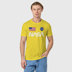 Футболка хлопковая мужская NASA, цвет: желтый — фото 2