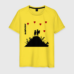Футболка хлопковая мужская Banksy Бэнкси мальчик и девочка на горе оружия, цвет: желтый