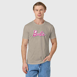 Футболка хлопковая мужская Barbie logo, цвет: миндальный — фото 2