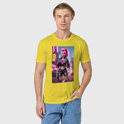 Футболка хлопковая мужская Барби в кожаных шортах - модница, цвет: желтый — фото 2