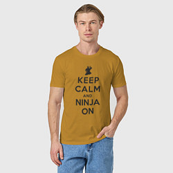 Футболка хлопковая мужская Keep calm and ninja on, цвет: горчичный — фото 2