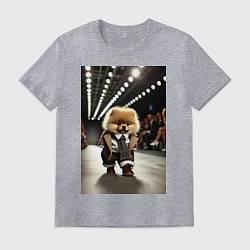 Мужская футболка Шпиц на подиуме - показ мод животных