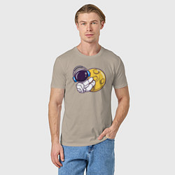 Футболка хлопковая мужская Музыкальная луна, цвет: миндальный — фото 2