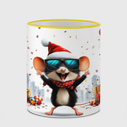 Кружка 3D Радостная новогодняя мышка, цвет: 3D-желтый кант — фото 2