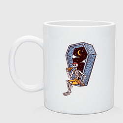 Кружка керамическая Скелет ест пиццу, цвет: белый