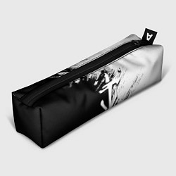 Пенал Doom штрихи красок черные