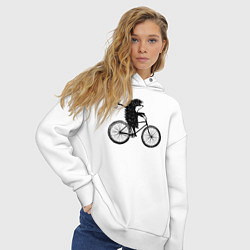 Толстовка оверсайз женская Ежик на велосипеде, цвет: белый — фото 2