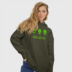 Толстовка оверсайз женская BELIEVE инопланетяне, цвет: хаки — фото 2
