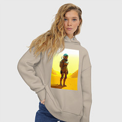 Толстовка оверсайз женская Девушка-астронавт в пустыне - нейросеть, цвет: миндальный — фото 2