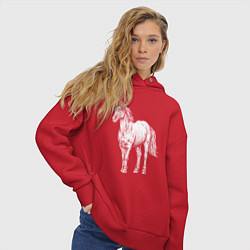 Толстовка оверсайз женская Белая лошадь стоит, цвет: красный — фото 2