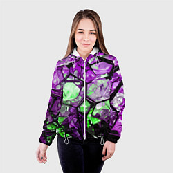 Куртка с капюшоном женская Чёрно-зелёная абстракция на фиолетовом фоне, цвет: 3D-белый — фото 2