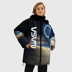 Куртка зимняя женская Солнечное затмение в открытом космосе, цвет: 3D-светло-серый — фото 2