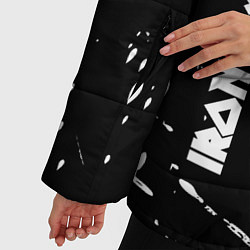 Куртка зимняя женская Iron Maiden и рок символ на темном фоне, цвет: 3D-черный — фото 2