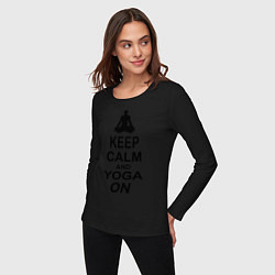 Лонгслив хлопковый женский Keep Calm & Yoga On, цвет: черный — фото 2