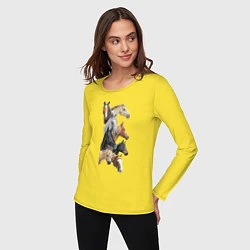 Лонгслив хлопковый женский Лошади, цвет: желтый — фото 2