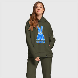 Женский костюм оверсайз Геометрический синий кролик 2023, цвет: хаки — фото 2