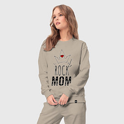 Костюм хлопковый женский Rock mom надпись с короной, цвет: миндальный — фото 2