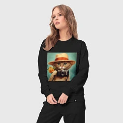 Костюм хлопковый женский Кот в соломенной шляпе с фотоаппаратом, цвет: черный — фото 2
