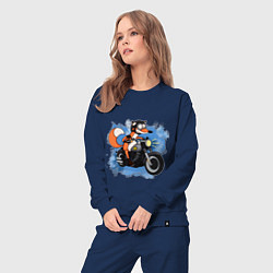 Костюм хлопковый женский Лис на мотоцикле, цвет: тёмно-синий — фото 2
