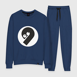 Женский костюм Number 009