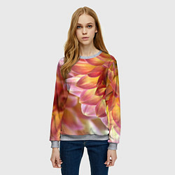 Свитшот женский Оранжевые георгины лепестки, цвет: 3D-меланж — фото 2