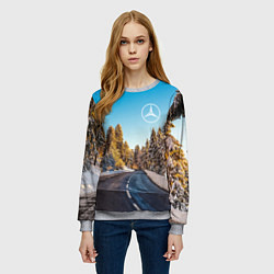 Свитшот женский Мерседес - зимняя дорога через лес, цвет: 3D-меланж — фото 2