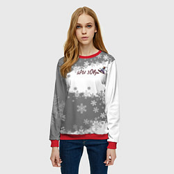 Свитшот женский Горы зовут сноуборд серый, цвет: 3D-красный — фото 2