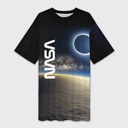 Женская длинная футболка Солнечное затмение в открытом космосе
