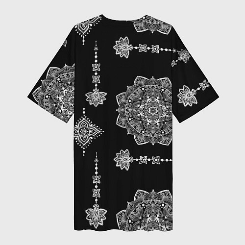 Женская длинная футболка Паттерн с орнаментом мандалы на черном фоне / 3D-принт – фото 2