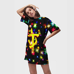 Футболка женская длинная Doom новогодние искры, цвет: 3D-принт — фото 2