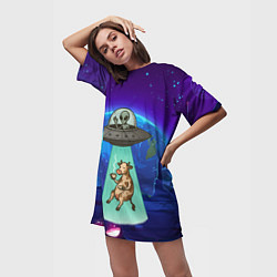 Футболка женская длинная Инопланетяне похищают корову, цвет: 3D-принт — фото 2