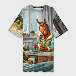 Женская длинная футболка Лошадка встречает Новый год дома