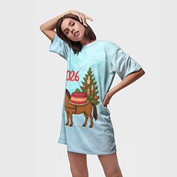 Футболка женская длинная Салат Под шубой на новогодней лошади 2026, цвет: 3D-принт — фото 2