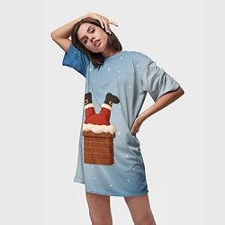 Футболка женская длинная Санта торчит из трубы, цвет: 3D-принт — фото 2