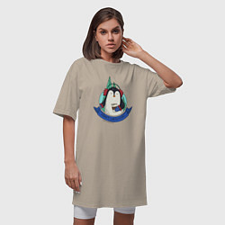 Футболка женская-платье Merry christmas penguin, цвет: миндальный — фото 2