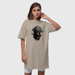 Футболка женская-платье Крутой чёрный котяра в наушниках, цвет: миндальный — фото 2