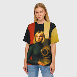 Футболка оверсайз женская Девушка с водолазным шлемом ретрофутуризм поп-арт, цвет: 3D-принт — фото 2