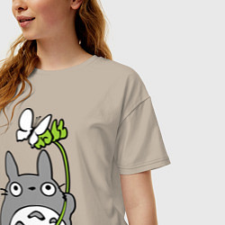 Футболка оверсайз женская Totoro и бабочка, цвет: миндальный — фото 2