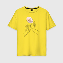 Женская футболка оверсайз Цветок в руках